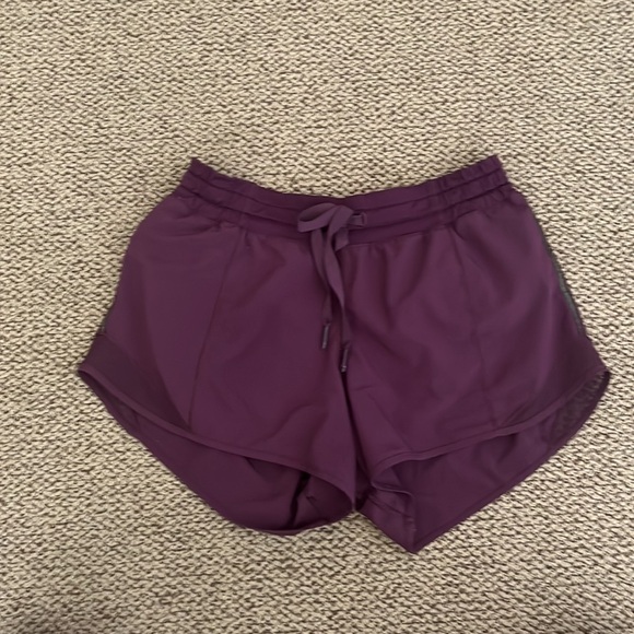 lululemon athletica Pants - Lululemon hotty hot shorts